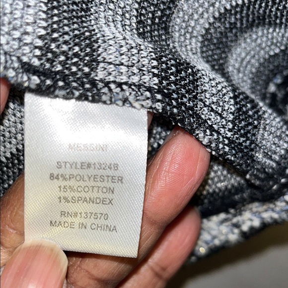 Chic Black and White Houndstooth Blazer PTP 16”, L 26”, AL 22” - Picture 6 of 6